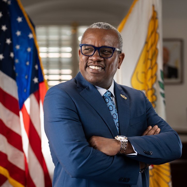 Gov Albert Bryan Jr